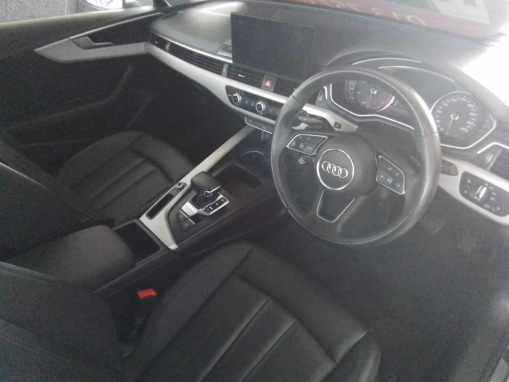 Audi A4 Sedan 35 Tdi S Tronic