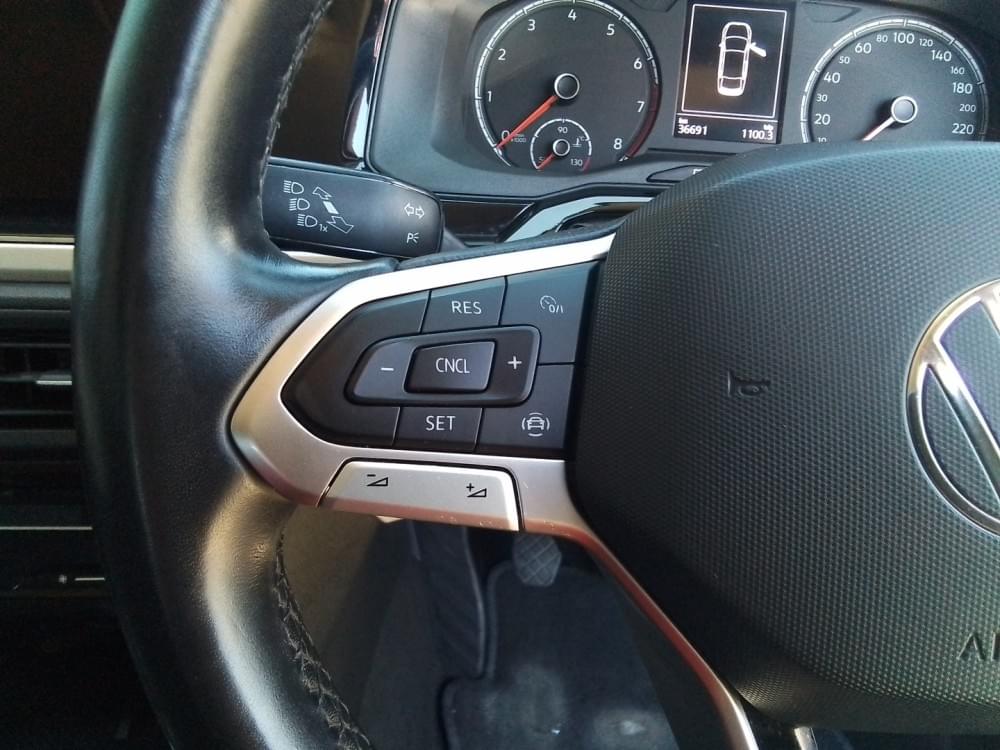 Volkswagen Polo Sedan 1.6 Life