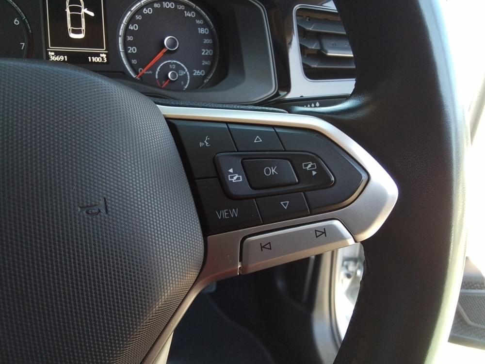 Volkswagen Polo Sedan 1.6 Life