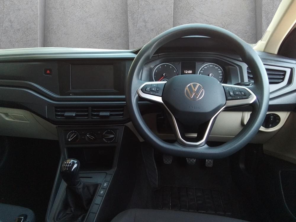 Volkswagen Polo Sedan 1.6