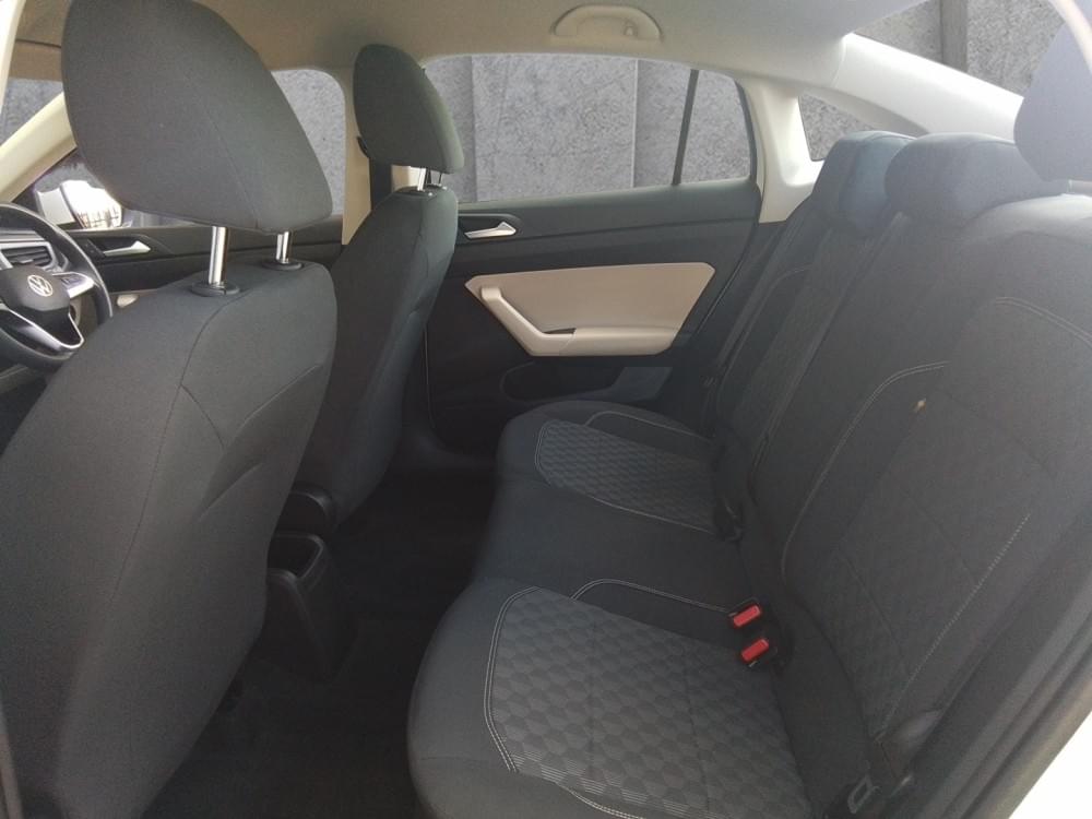 Volkswagen Polo Sedan 1.6 Base