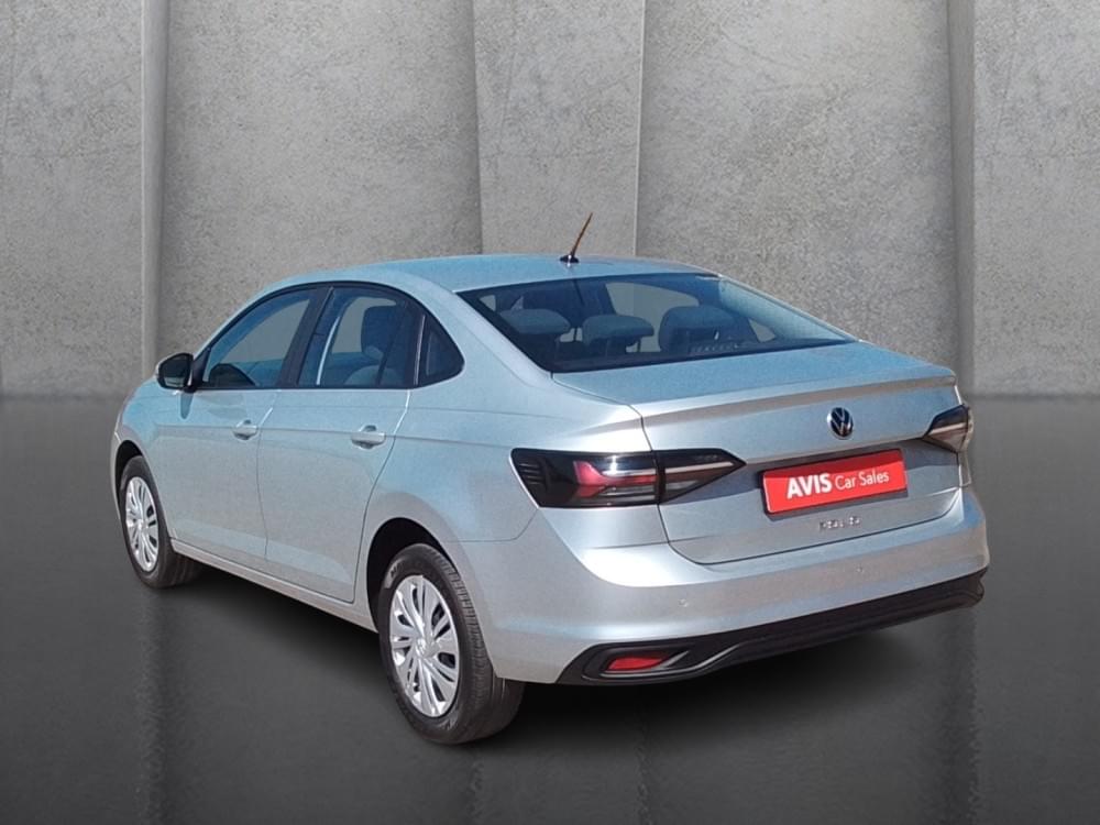Volkswagen Polo Sedan 1.6 Base