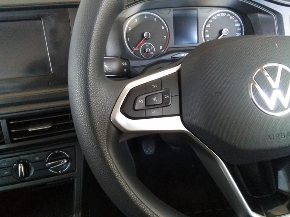 Volkswagen Polo Sedan 1.6 Base