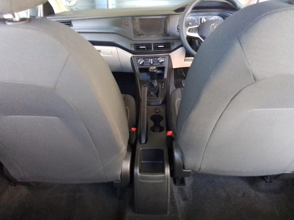 Volkswagen Polo Sedan 1.6 Base