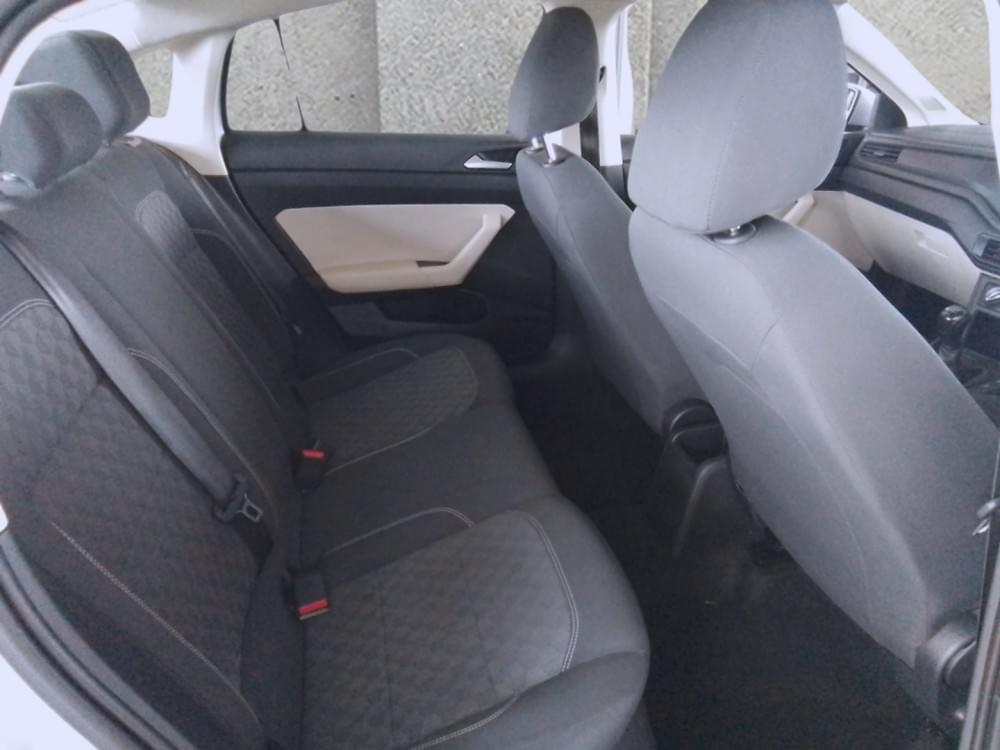 Volkswagen Polo Sedan 1.6 Base