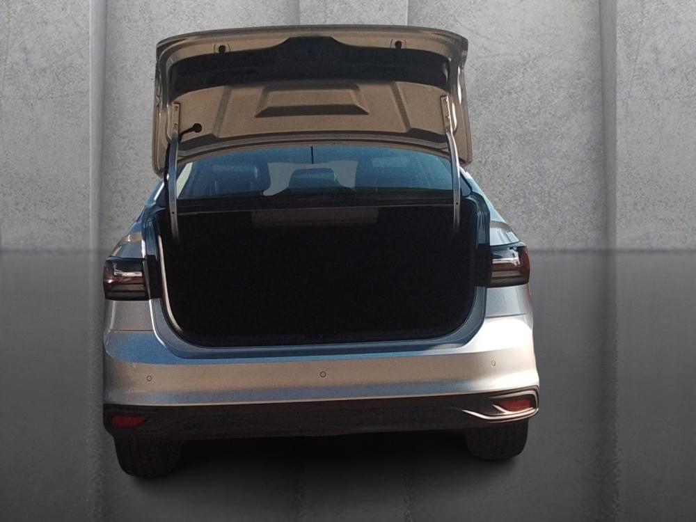 Volkswagen Polo Sedan 1.6 Tiptronic