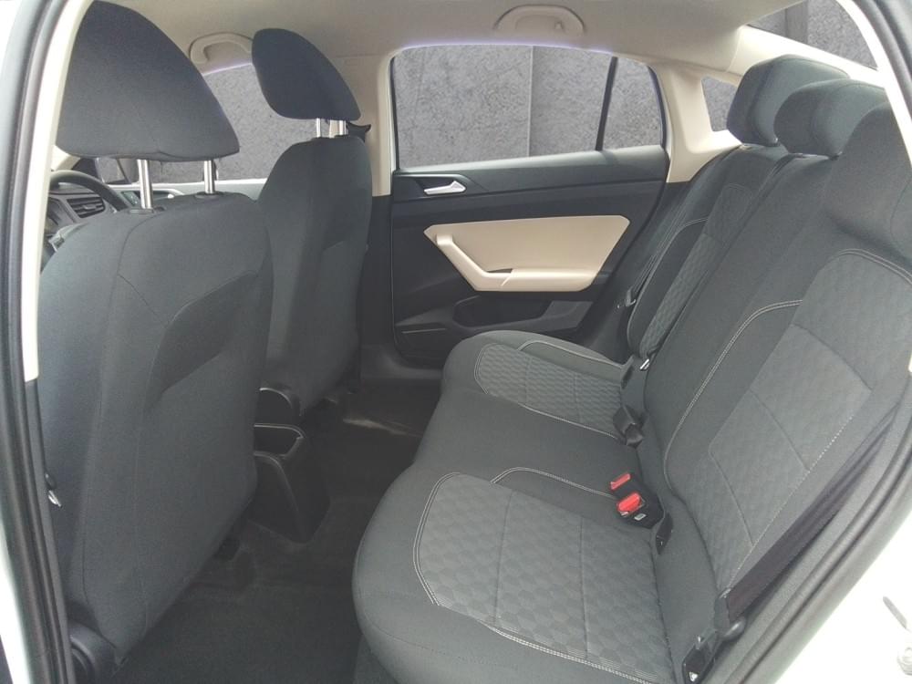 Volkswagen Polo Sedan 1.6 Base
