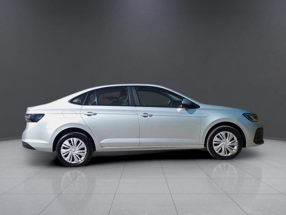 Volkswagen Polo Sedan 1.6 Base