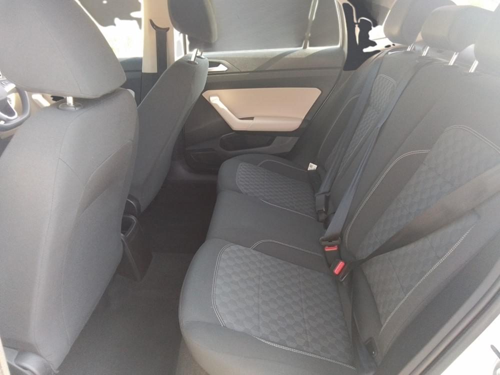 Volkswagen Polo Sedan 1.6 Base