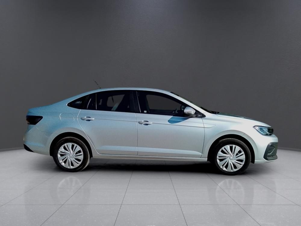 Volkswagen Polo Sedan 1.6 Base