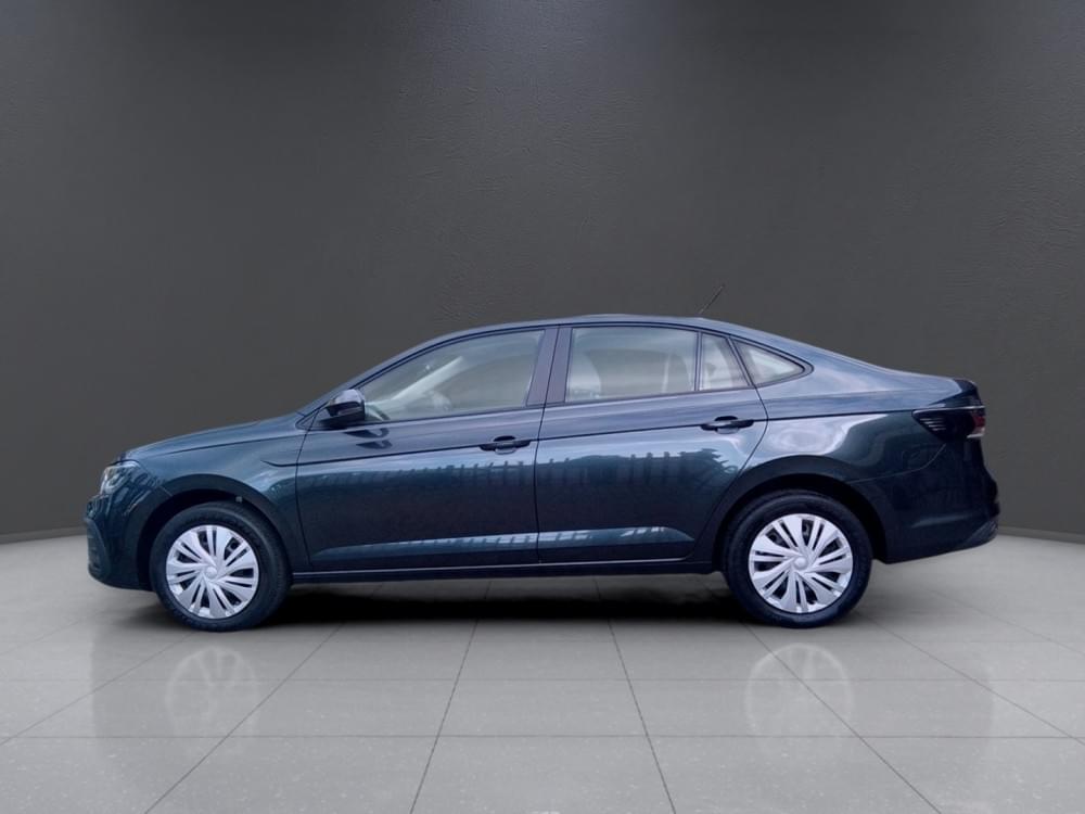 Volkswagen Polo Sedan 1.6 Base