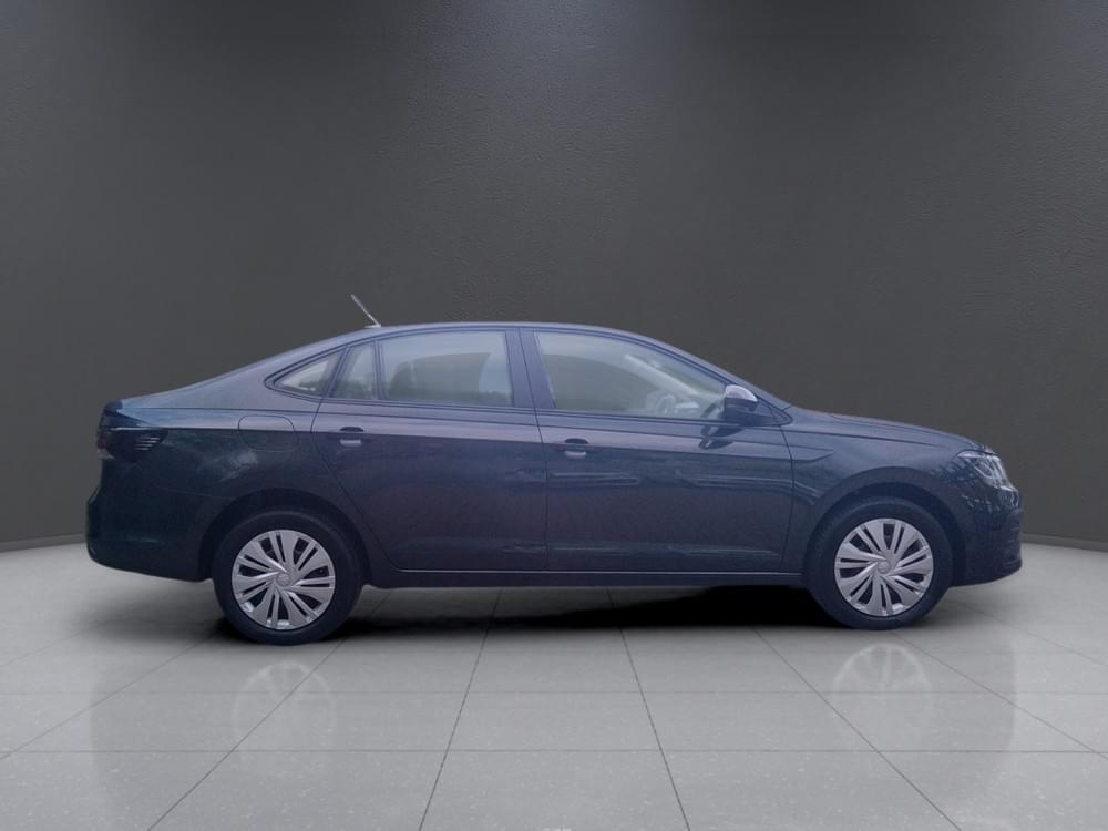 Volkswagen Polo Sedan 1.6 Base