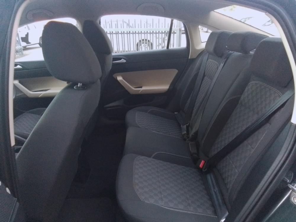 Volkswagen Polo Sedan 1.6 Base