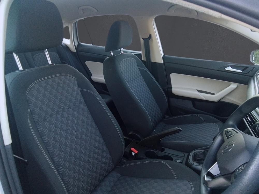 Volkswagen Polo Sedan 1.6 Tiptronic