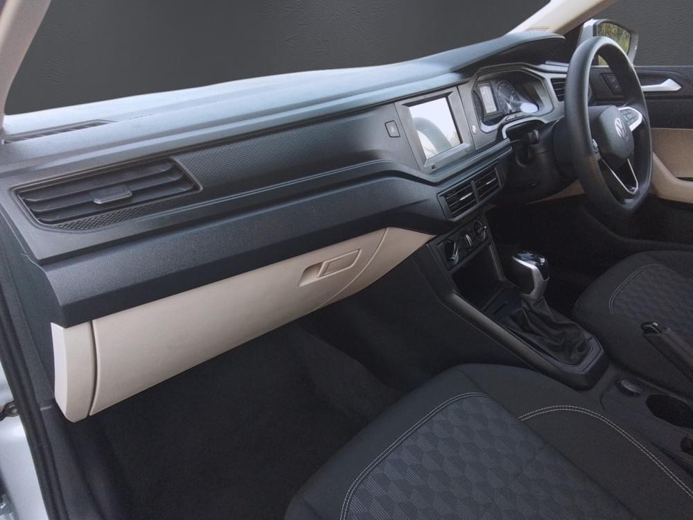 Volkswagen Polo Sedan 1.6 Tiptronic