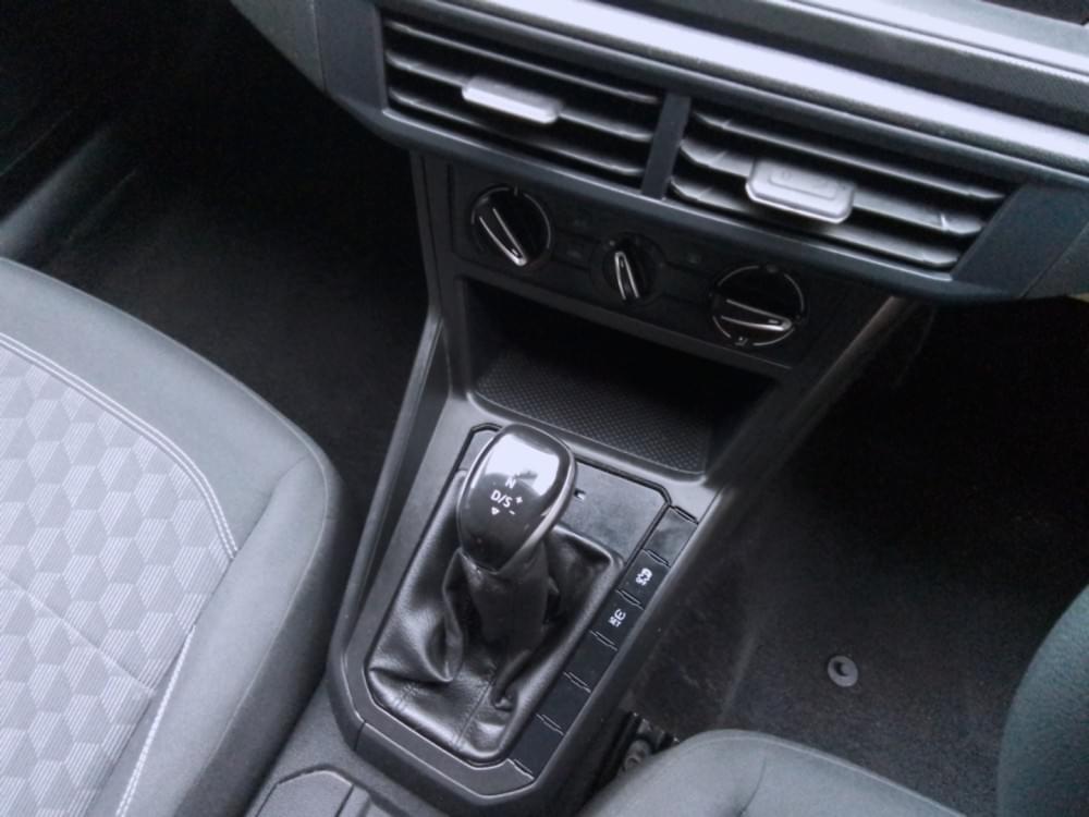 Volkswagen Polo Sedan 1.6 Tiptronic