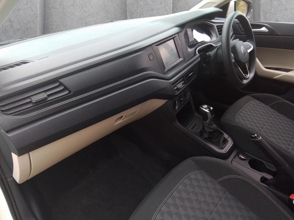 Volkswagen Polo Sedan 1.6 Tiptronic
