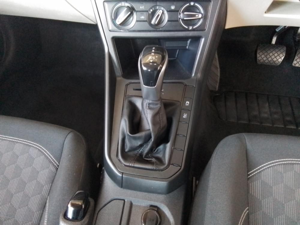 Volkswagen Polo Sedan 1.6 Tiptronic