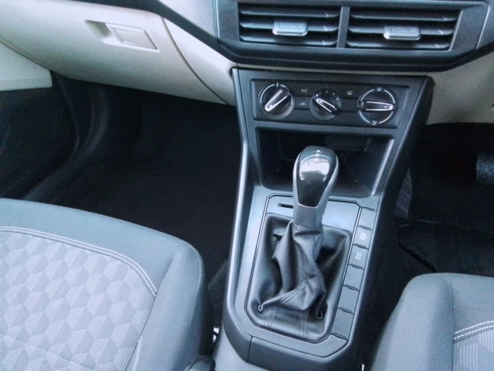 Volkswagen Polo Sedan 1.6 Tiptronic