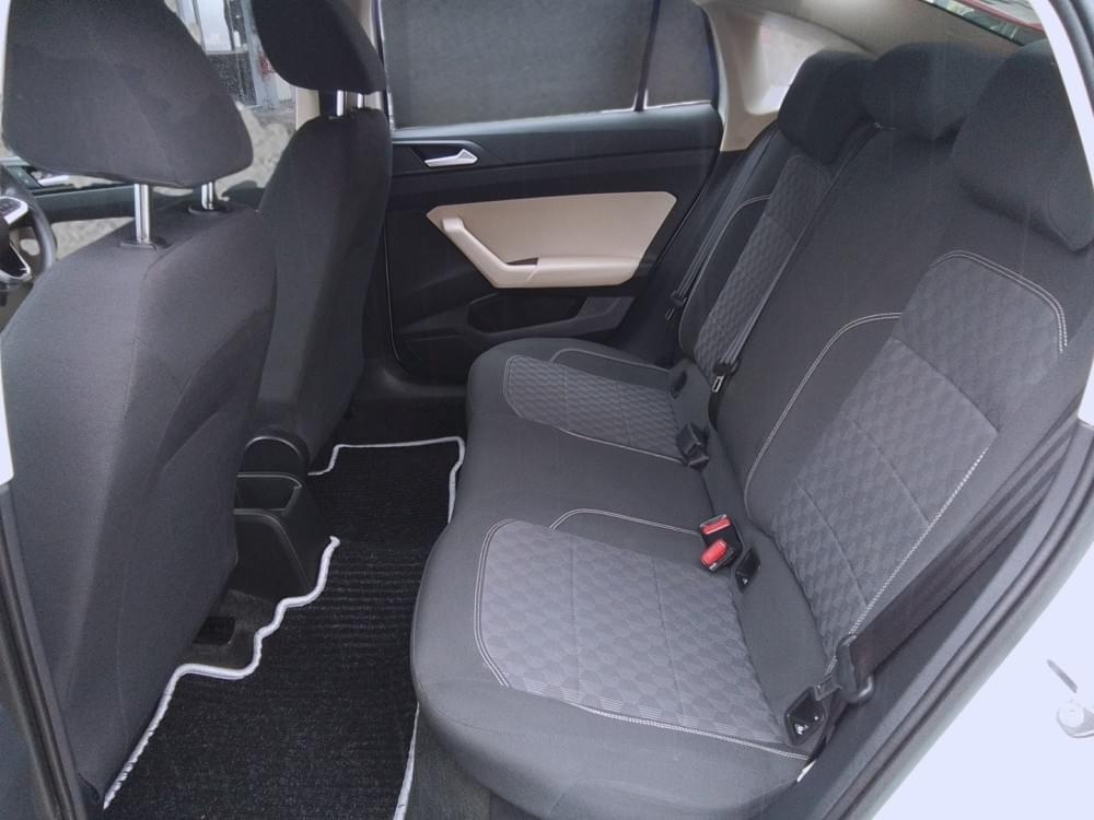 Volkswagen Polo Sedan 1.6 Tiptronic