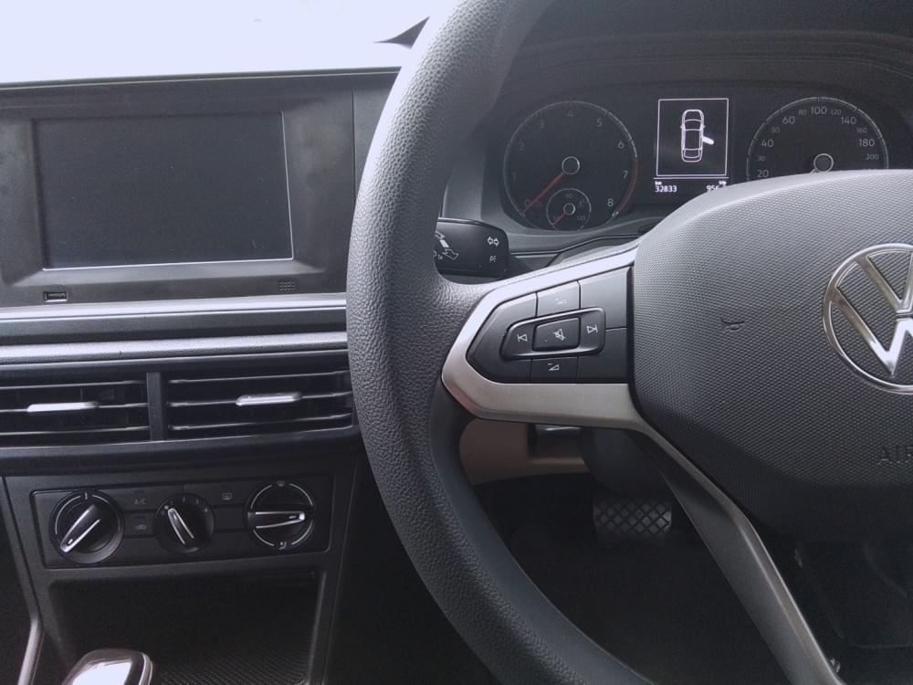 Volkswagen Polo Sedan 1.6 Tiptronic