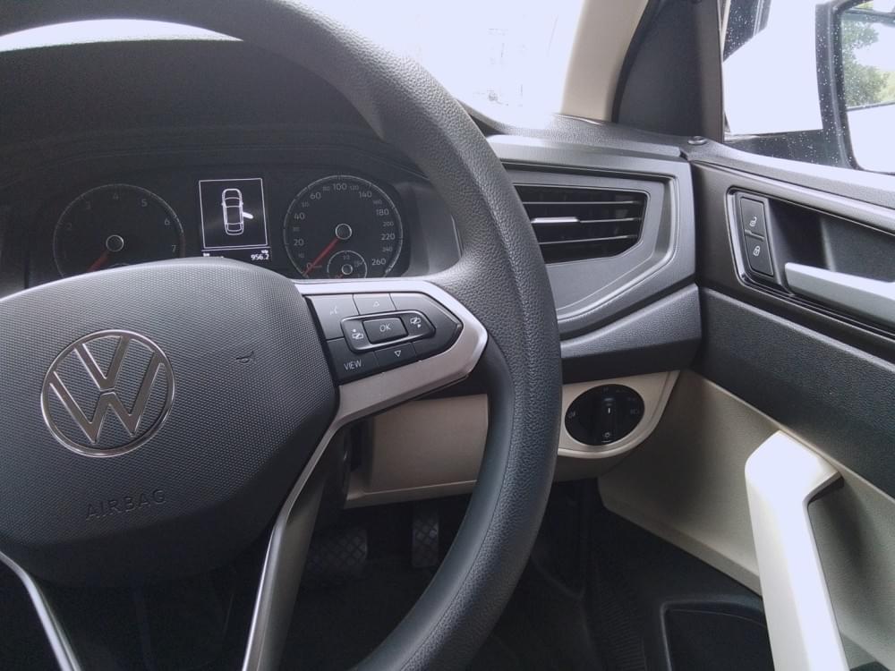 Volkswagen Polo Sedan 1.6 Tiptronic