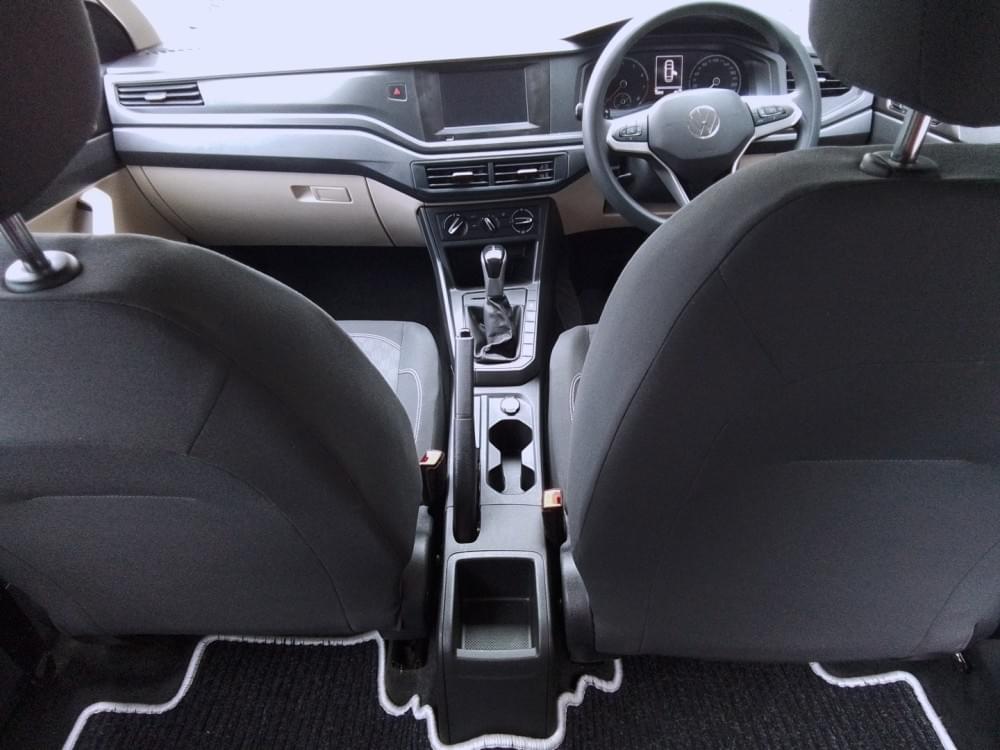 Volkswagen Polo Sedan 1.6 Tiptronic