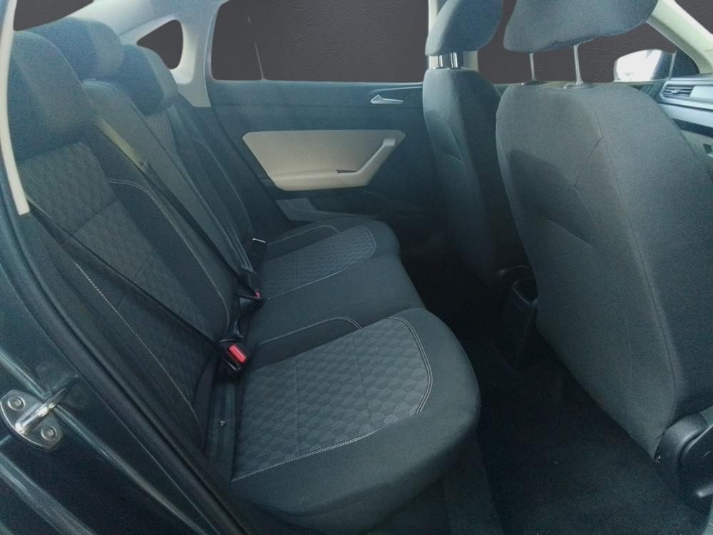 Volkswagen Polo Sedan 1.6 Tiptronic