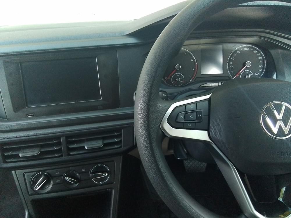 Volkswagen Polo Sedan 1.6 Tiptronic