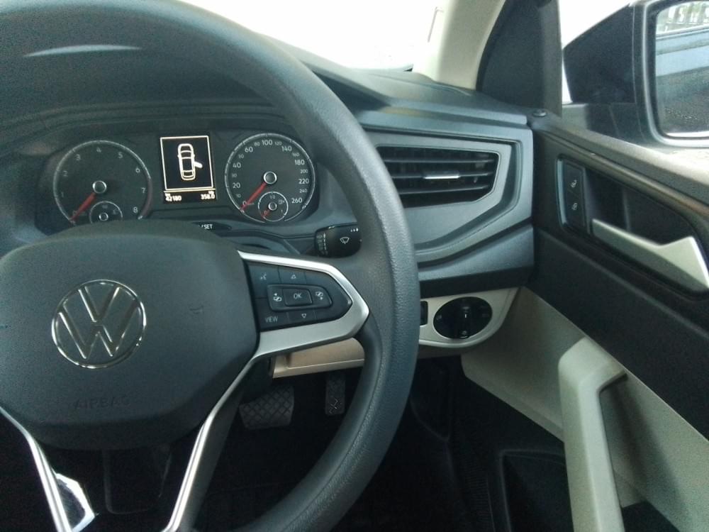 Volkswagen Polo Sedan 1.6 Tiptronic
