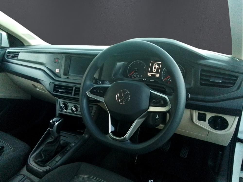 Volkswagen Polo Sedan 1.6 Tiptronic