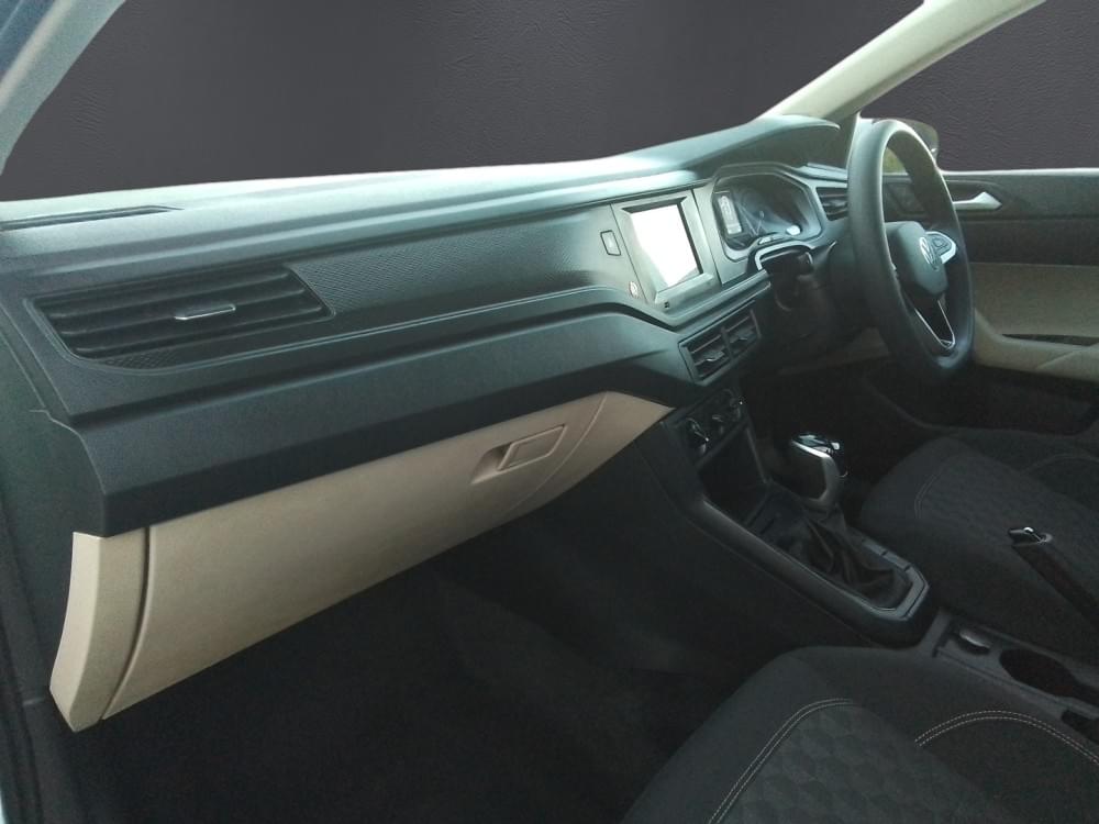 Volkswagen Polo Sedan 1.6 Tiptronic