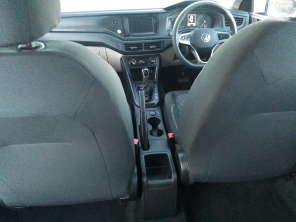 Volkswagen Polo Sedan 1.6 Tiptronic