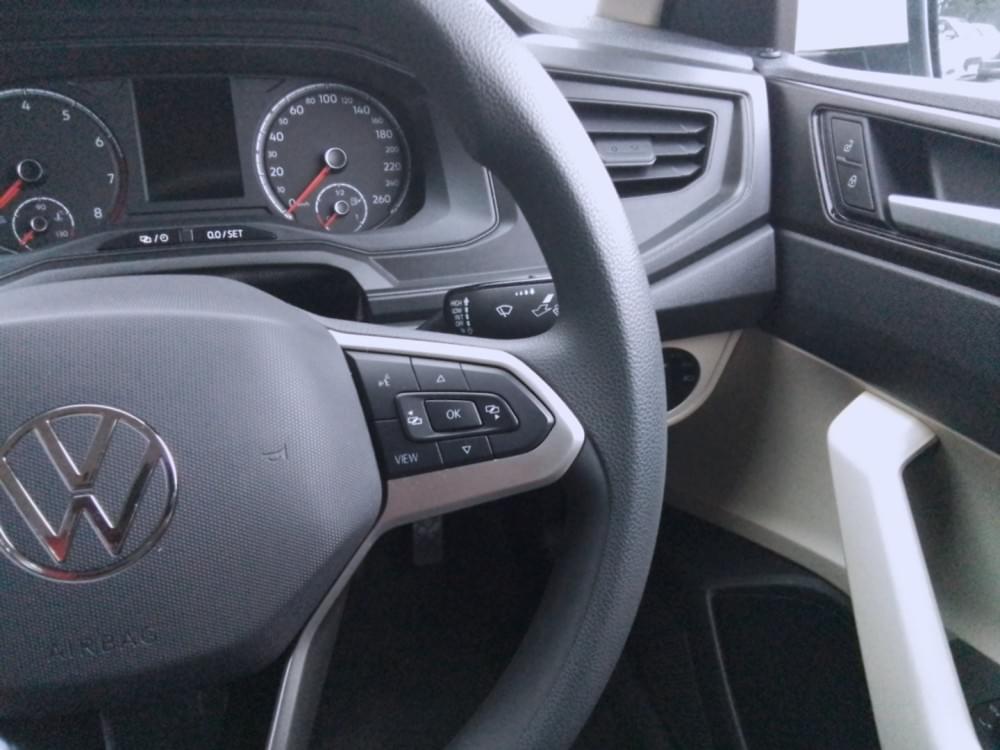 Volkswagen Polo Sedan 1.6 Tiptronic