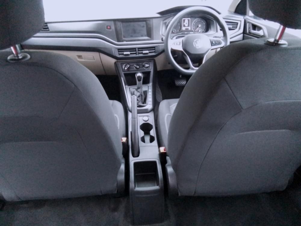 Volkswagen Polo Sedan 1.6 Tiptronic