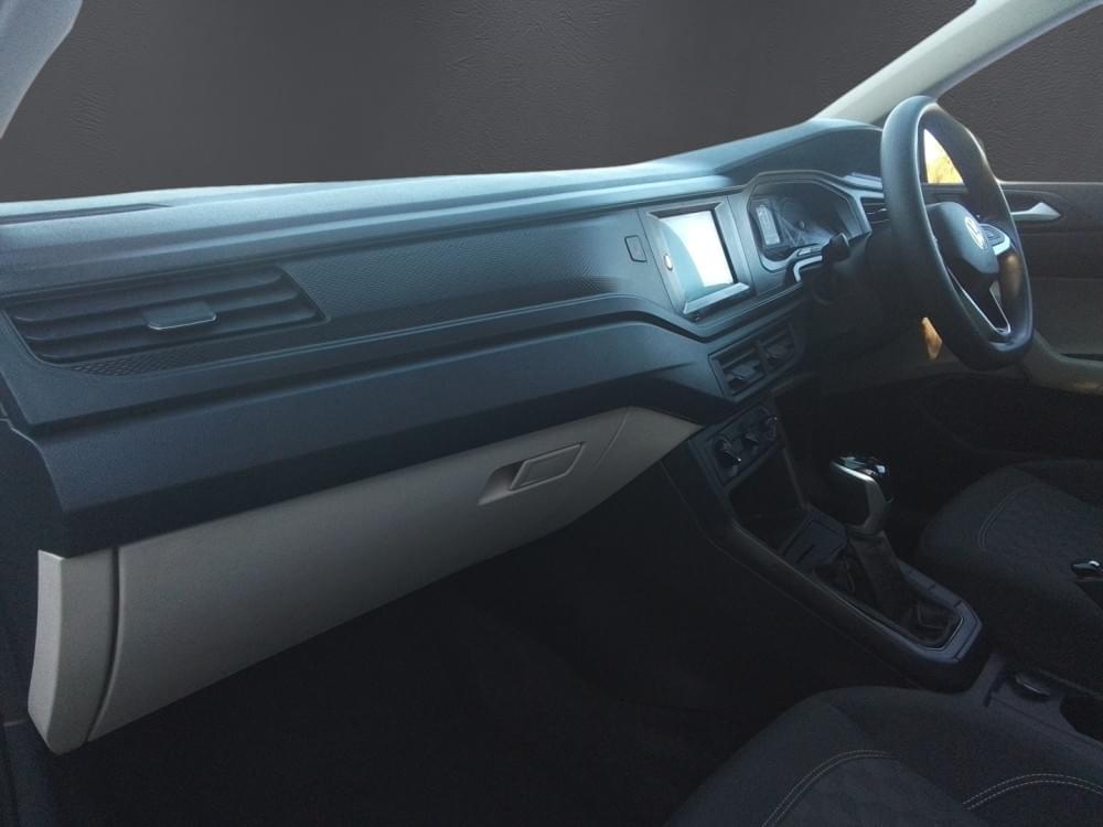 Volkswagen Polo Sedan 1.6 Tiptronic