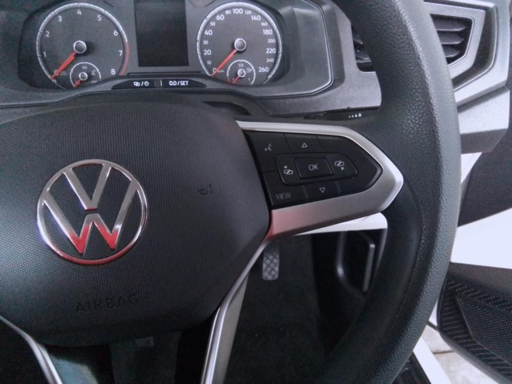 Volkswagen Polo Sedan 1.6 Base