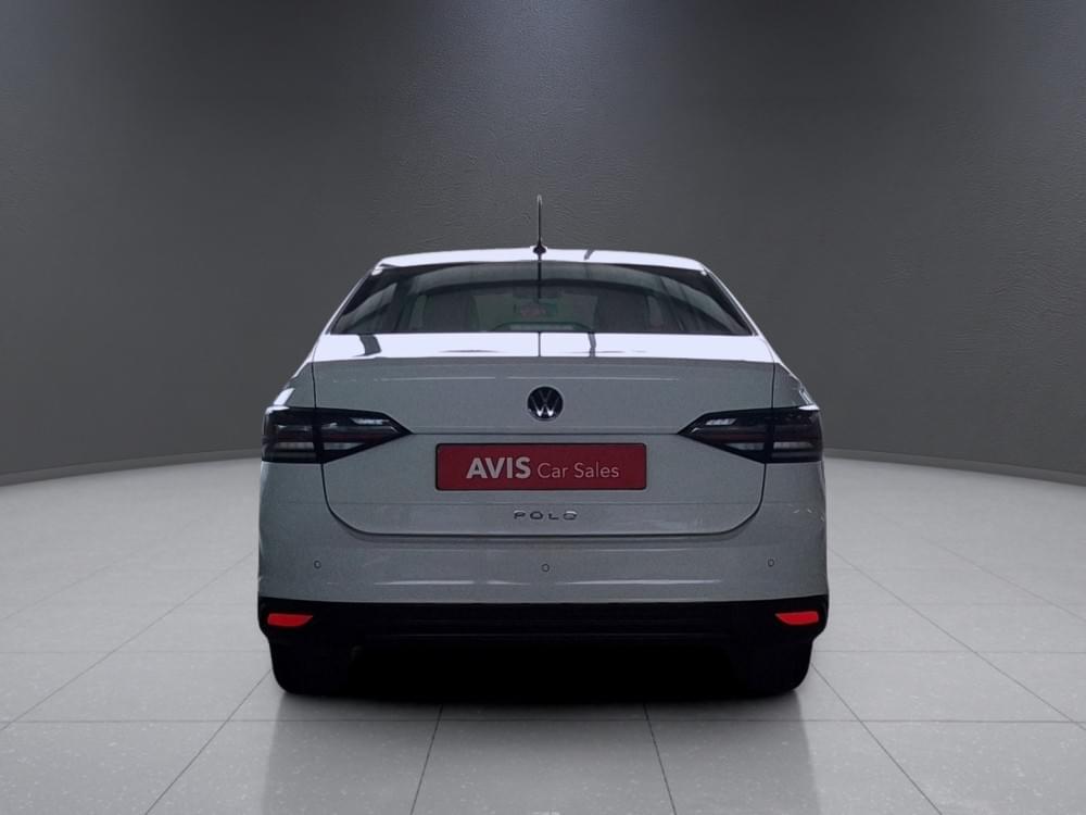Volkswagen Polo Sedan 1.6 Base