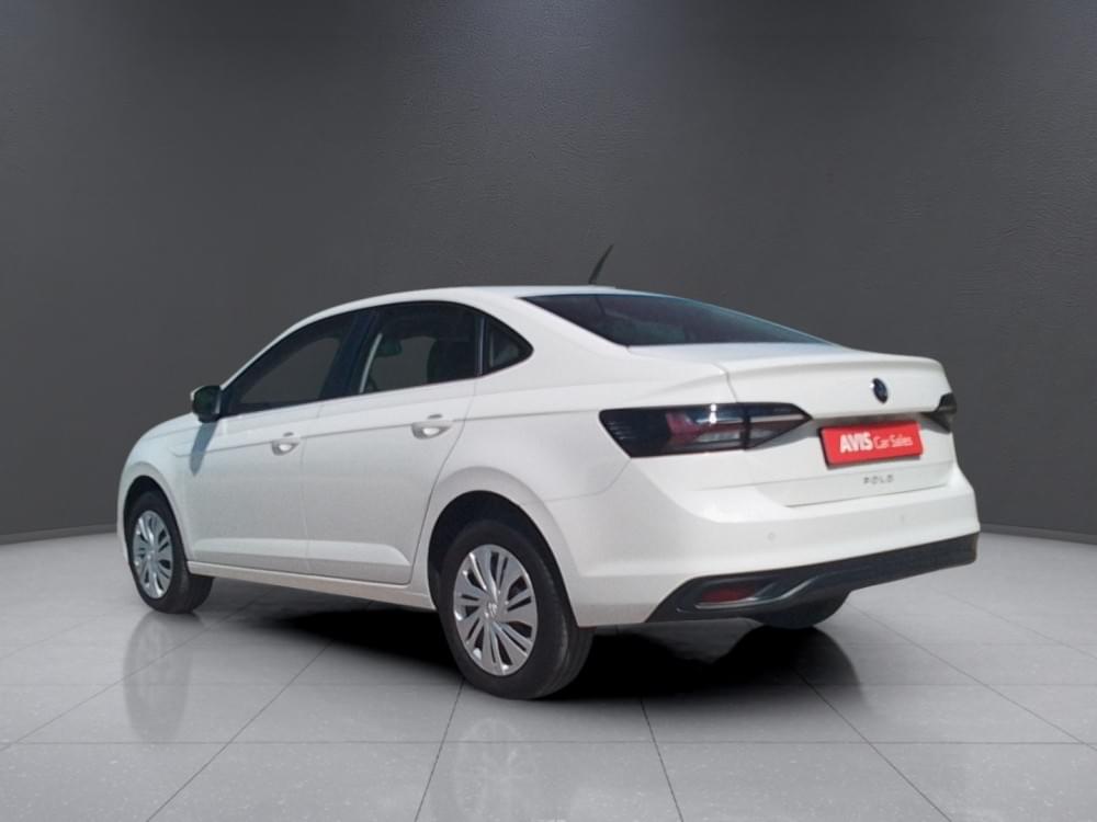 Volkswagen Polo Sedan 1.6 Base