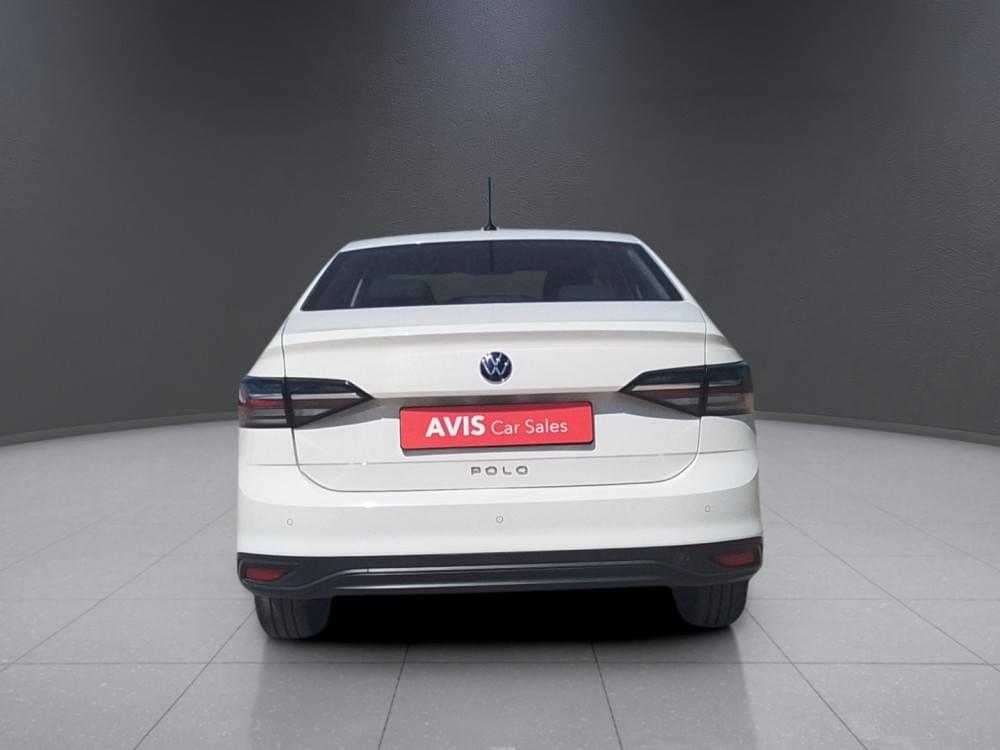 Volkswagen Polo Sedan 1.6 Base