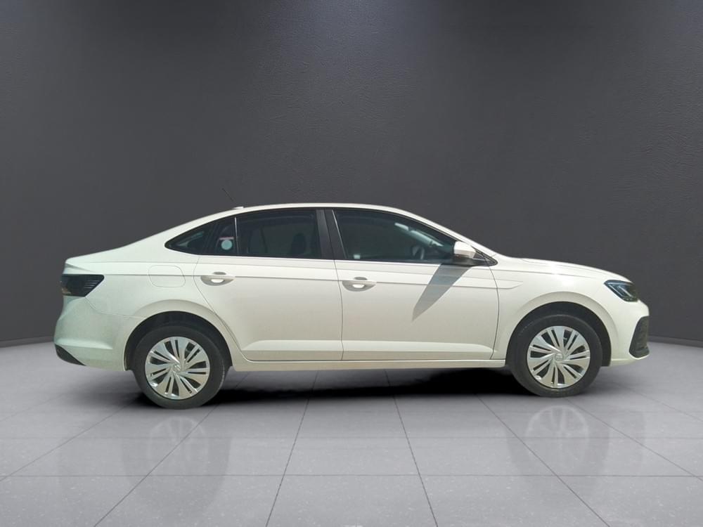 Volkswagen Polo Sedan 1.6 Base