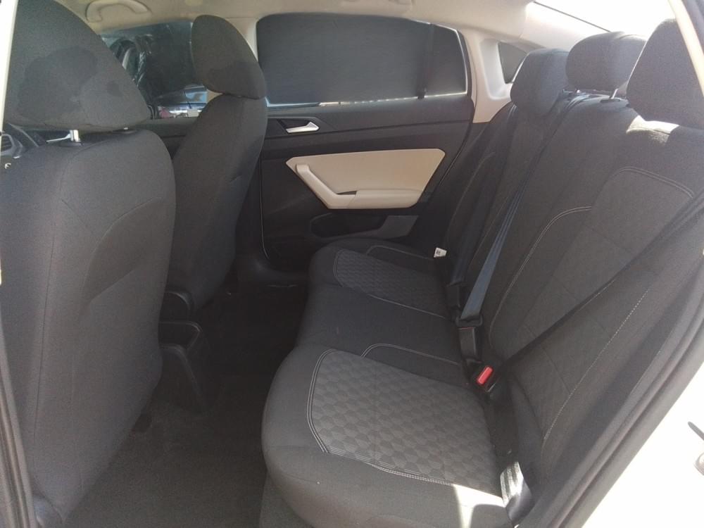 Volkswagen Polo Sedan 1.6 Base