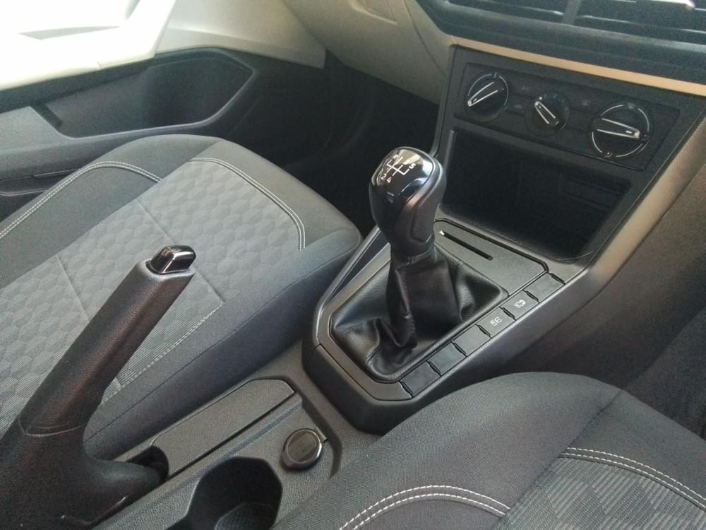 Volkswagen Polo Sedan 1.6 Base