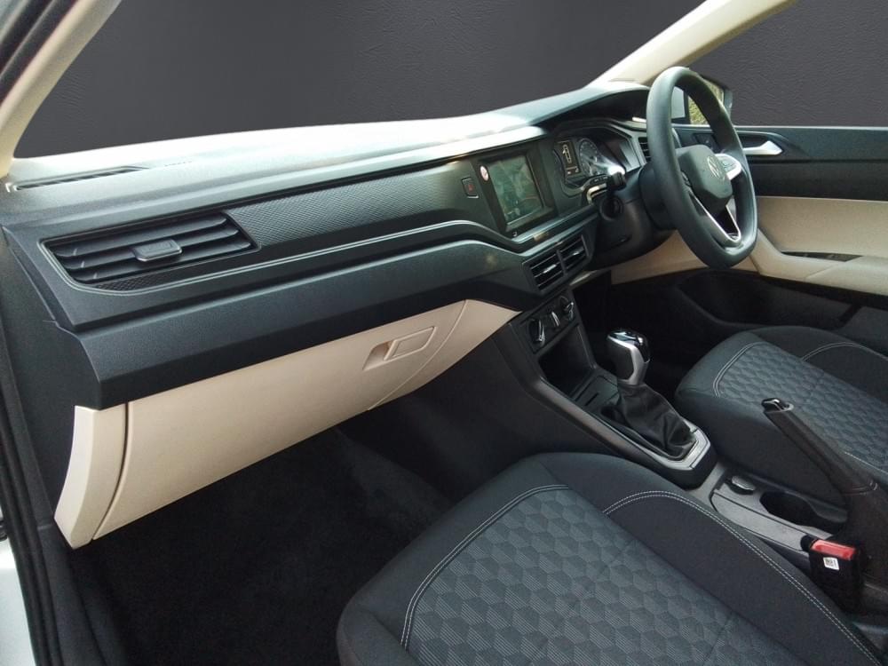 Volkswagen Polo Sedan 1.6 Tiptronic