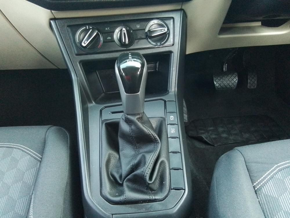 Volkswagen Polo Sedan 1.6 Tiptronic